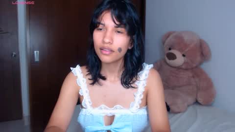 Snapshot of pau_heart chatting on 10/26/25, 10:54 Paulina        online show from 10/26/25, 10:54
