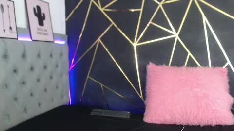 paulina online show from 04/29/26, 01:26