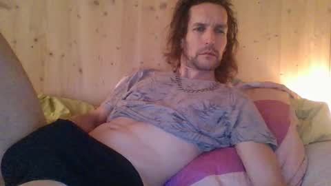 Snapshot of paueriwan chatting on 02/08/25, 11:01 paueriwan online show from 02/08/25, 11:01