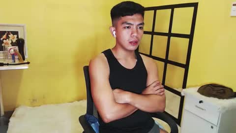 Snapshot of paul968323 chatting on 11/04/25, 06:40 MrBigPaul online show from 11/04/25, 06:40