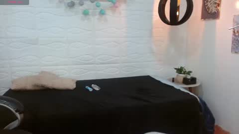 paul_cros online show from 06/15/26, 12:40