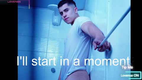 Snapshot of paul_evanss chatting on 12/02/25, 01:05 Paul online show from 12/02/25, 01:05