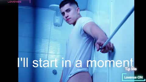 Snapshot of paul_evanss chatting on 12/15/25, 12:42 Paul online show from 12/15/25, 12:42