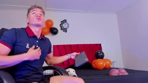 Paull George online show from 10/11/25, 03:10