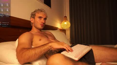Snapshot of paul_rubini chatting on 06/07/26, 12:20 Paul online show from 06/07/26, 12:20