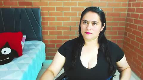 paula__117 online show from 08/05/26, 12:46