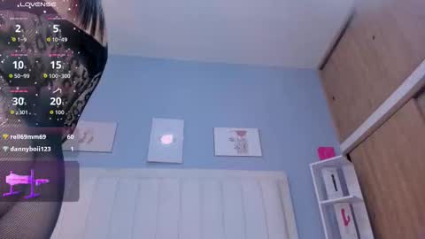 Pau online show from 09/27/25, 07:08