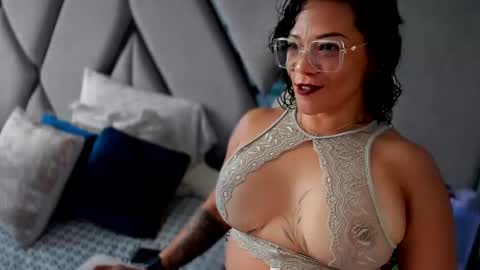 Paula online show from 02/02/25, 09:02