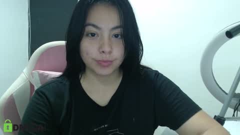 paula_torrez online show from 02/18/25, 05:31