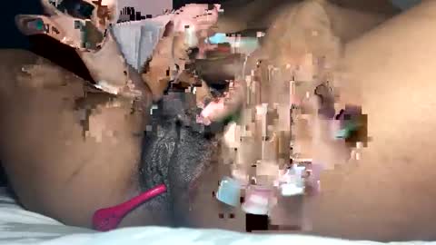 Snapshot of paula_wills chatting on 12/04/25, 03:27 Yura independent model online show from 12/04/25, 03:27