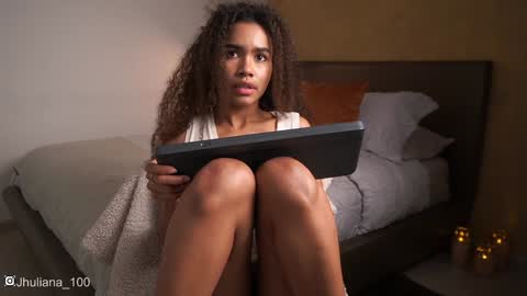 Paula online show from 01/10/25, 04:01