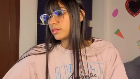 Snapshot of paulacutexs chatting on 04/22/26, 05:21 Paula online show from 04/22/26, 05:21