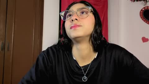 Snapshot of paulacutexs chatting on 05/04/26, 05:25 Paula online show from 05/04/26, 05:25