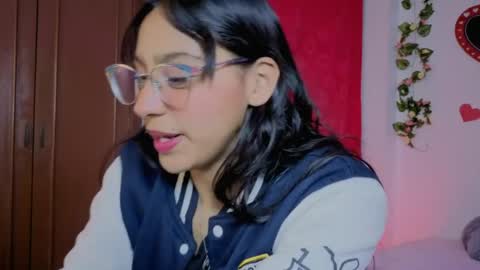 Snapshot of paulacutexs chatting on 05/15/26, 06:09 Paula online show from 05/15/26, 06:09