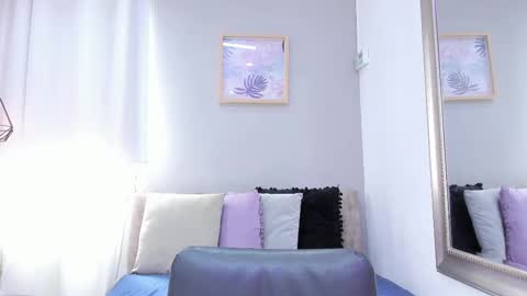      online show from 09/14/25, 05:45