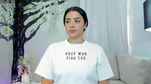      online show from 10/26/25, 05:52