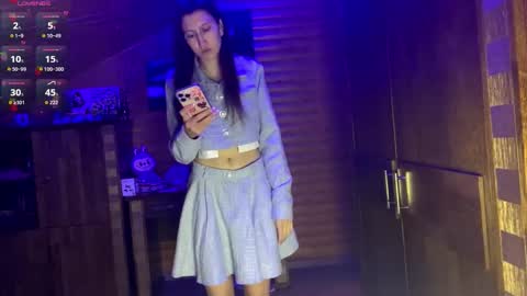 Ashley Cooper online show from 10/23/25, 04:39