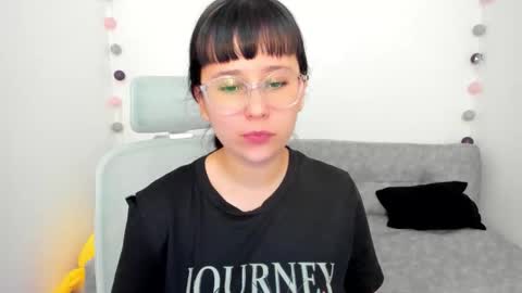 Snapshot of paulette65 chatting on 10/29/25, 12:24 PAU online show from 10/29/25, 12:24