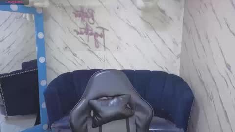 Live 800am 200pm COLOMBIAN HOUR online show from 09/20/25, 01:01