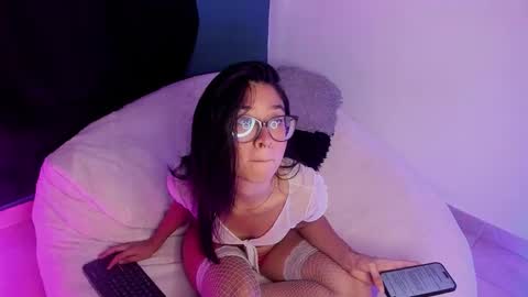 Paulina online show from 11/12/25, 03:56