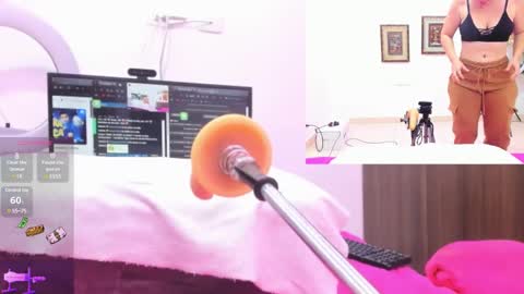 Paulina Davis  online show from 01/12/25, 01:42