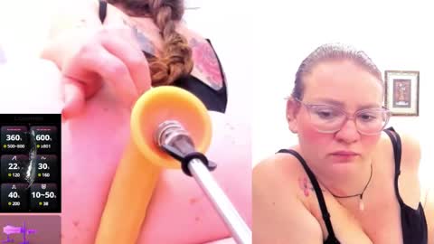 Paulina Davis  online show from 03/08/25, 02:12