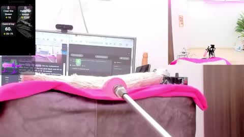 Paulina Davis  online show from 04/28/26, 02:27
