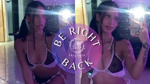 PAULINA  online show from 06/22/26, 04:31