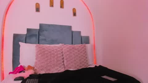 paulina_rosset online show from 06/16/26, 11:24