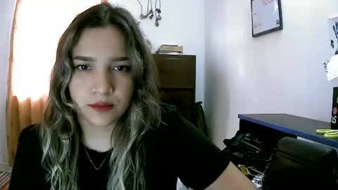 paulina_x_x online show from 06/16/26, 07:49