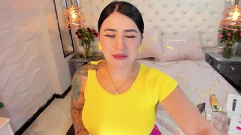 paulinabelen21 online show from 02/21/25, 03:56