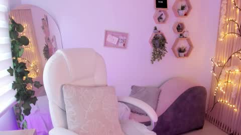 Estefania online show from 10/05/25, 06:28