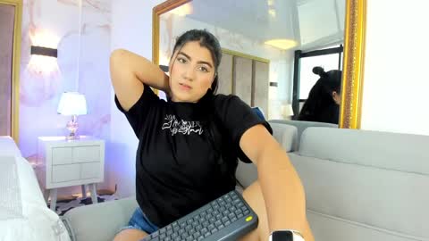 Paulina online show from 12/20/24, 05:29