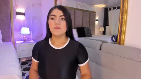 Paulina online show from 02/17/25, 11:02