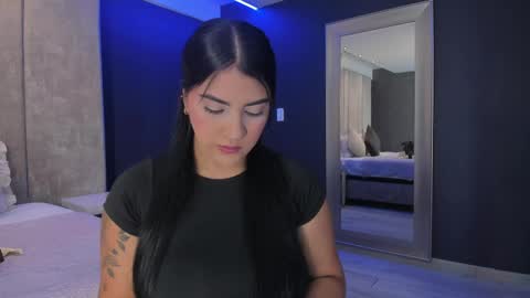Snapshot of paulinaduarte_ chatting on 04/10/26, 01:49 Paulina online show from 04/10/26, 01:49