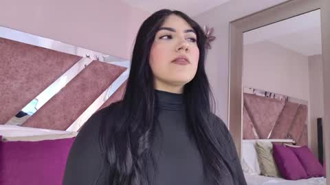 Snapshot of paulinaduarte_ chatting on 05/02/26, 12:21 Paulina online show from 05/02/26, 12:21