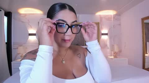 Snapshot of paulinaduarte_ chatting on 05/07/26, 11:48 Paulina online show from 05/07/26, 11:48