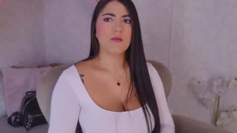 Snapshot of paulinaduarte_ chatting on 06/13/26, 11:52 Paulina online show from 06/13/26, 11:52