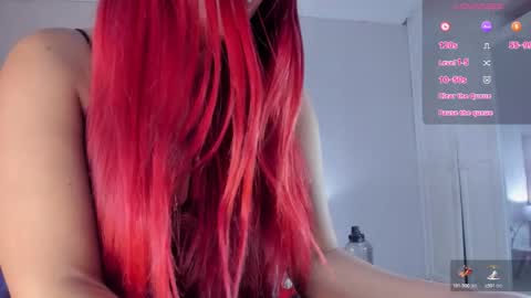 Snapshot of paulinasaeenz chatting on 12/22/25, 12:57 PaulinaSaennz online show from 12/22/25, 12:57