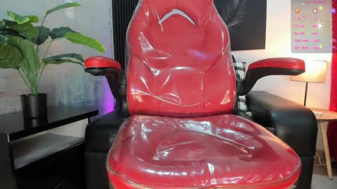 Snapshot of paulinasaeenz chatting on 03/18/26, 12:41 PaulinaSaennz online show from 03/18/26, 12:41
