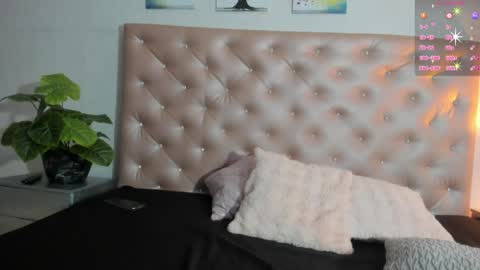 Snapshot of paulinasaeenz chatting on 04/06/26, 01:01 PaulinaSaennz online show from 04/06/26, 01:01