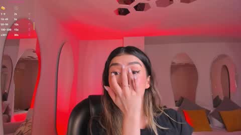 Paulina Santos  online show from 09/12/25, 07:25