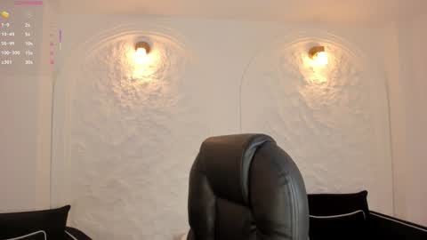 Paulina Santos  online show from 10/03/25, 07:33