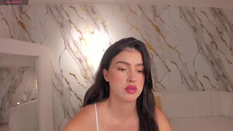 Paulina Santos  online show from 10/04/25, 07:34