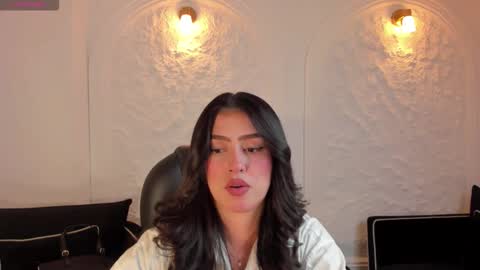 Paulina Santos  online show from 10/20/25, 07:25