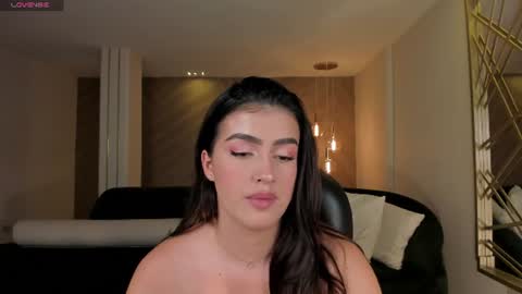 Paulina Santos  online show from 06/10/26, 08:19