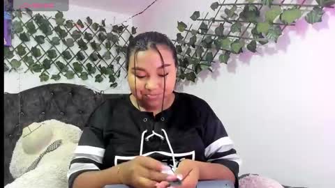 Paulina online show from 10/29/25, 04:09