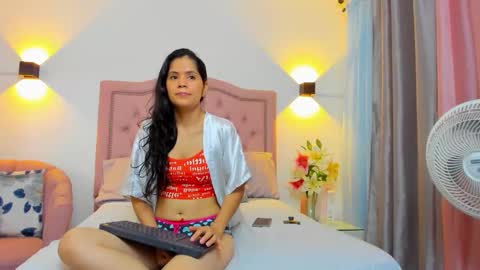 paulinavera online show from 03/24/26, 12:32