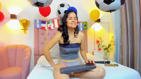 paulinavera online show from 06/19/26, 02:10