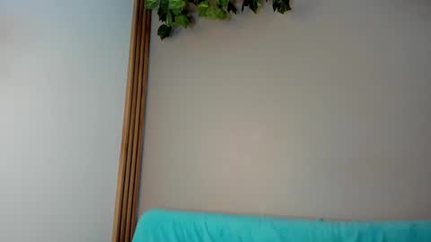 Pauline online show from 09/28/25, 10:20